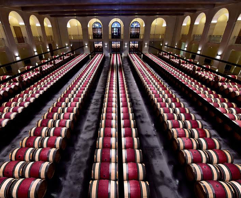 WEINWISSEN - Über Weinhäuser